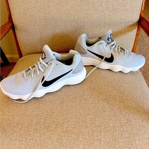 Nike Hyperdunk 2017 Low Pure Platinum Excellent like new condition